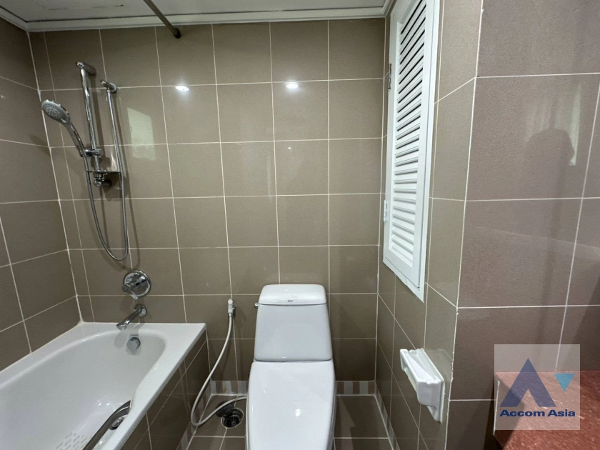 17  3 br Apartment For Rent in Sukhumvit ,Bangkok BTS Nana at Charming view of Sukhumvit AA45421