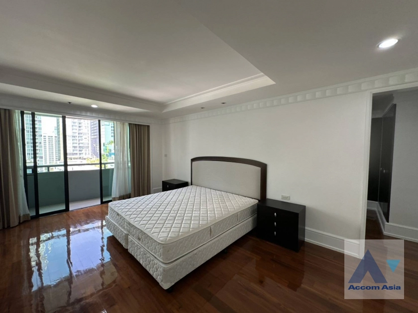9  3 br Apartment For Rent in Sukhumvit ,Bangkok BTS Nana at Charming view of Sukhumvit AA45421