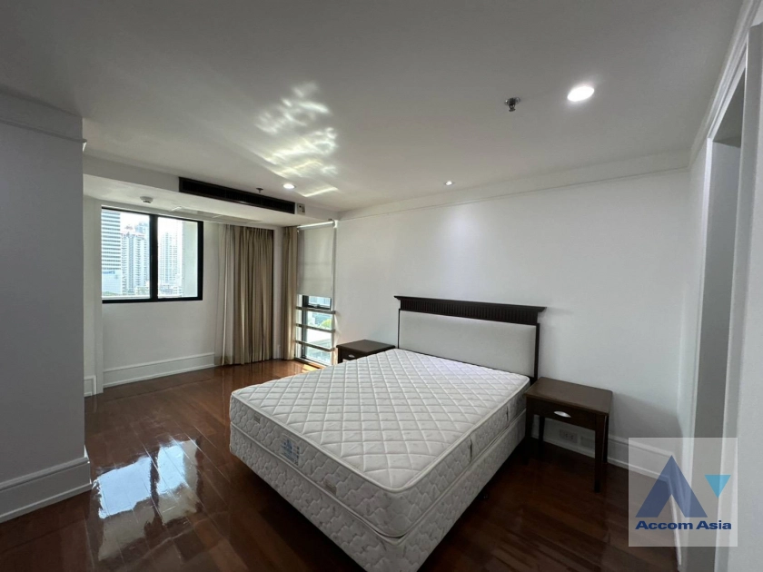 10  3 br Apartment For Rent in Sukhumvit ,Bangkok BTS Nana at Charming view of Sukhumvit AA45421