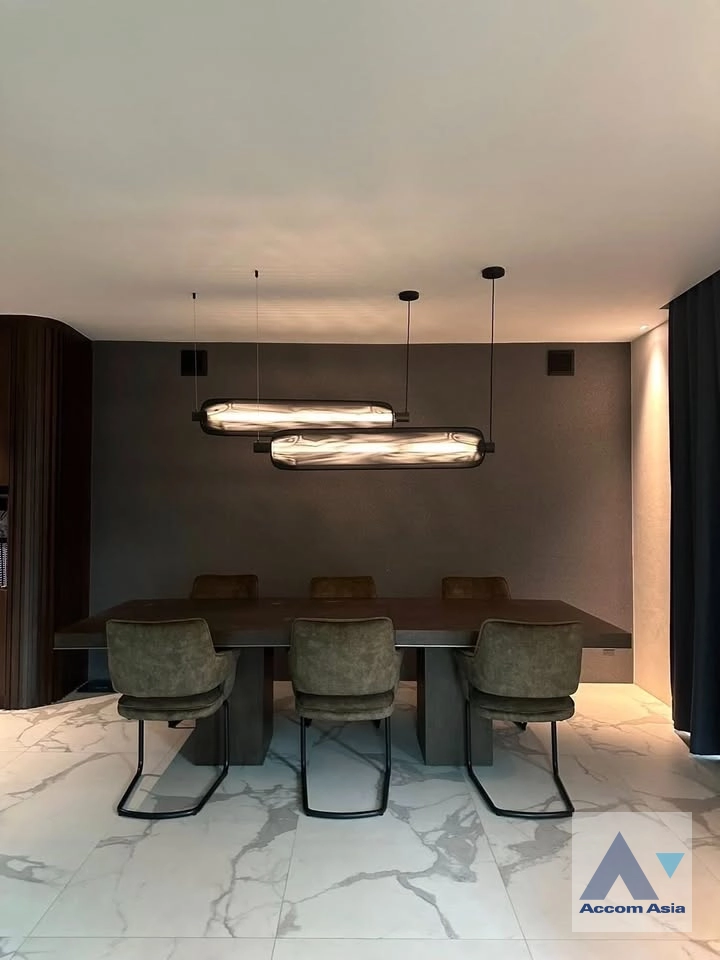 unitFully Furnished |  3 Bedrooms  House For Rent & Sale in Latkrabang, Bangkok  (AA45425)