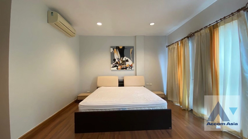 4  3 br Townhouse For Rent in Sukhumvit ,Bangkok  at Baan Klang Muang Luzern AA45426