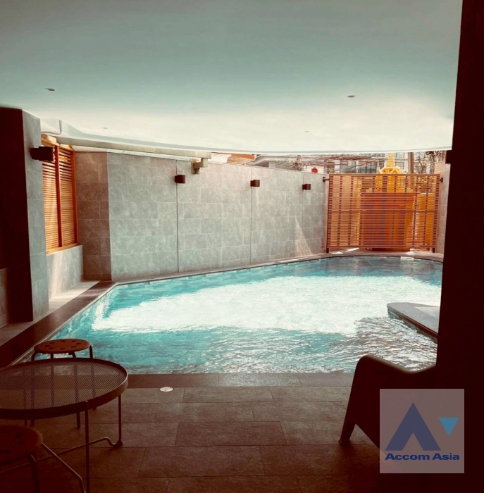 unit 3 Bedrooms  Apartment For Rent in Dusit, Bangkok  near BTS Thong Lo (AA45436)