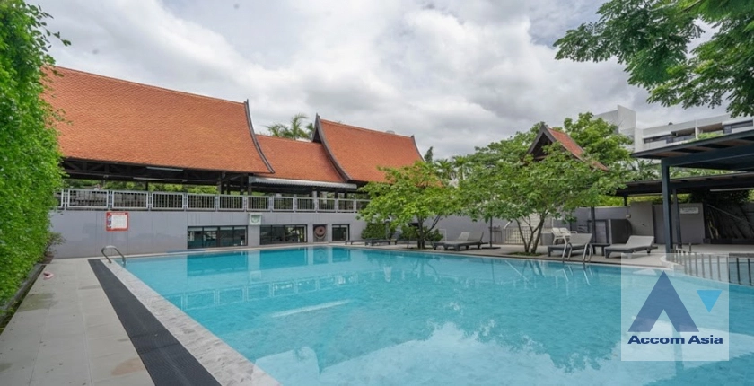 unit 3 Bedrooms  Apartment For Rent in Sathorn, Bangkok  near MRT Lumphini - BTS Sala Daeng (AA45442)