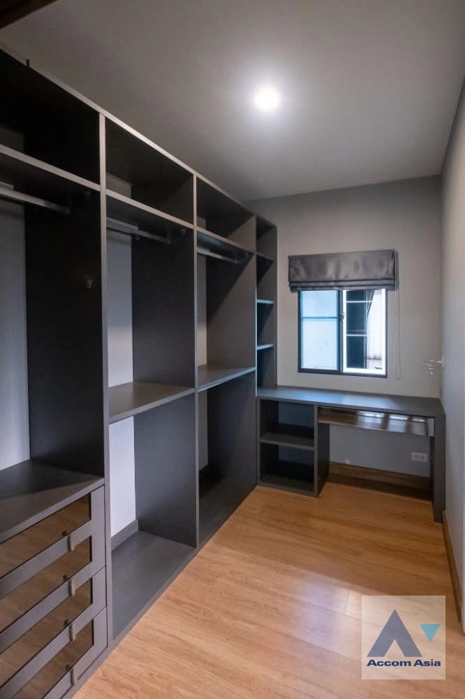 7  3 br House for rent and sale in Samutprakan ,Samutprakan  at Passorn Bangna-Suvanabhum AA45443