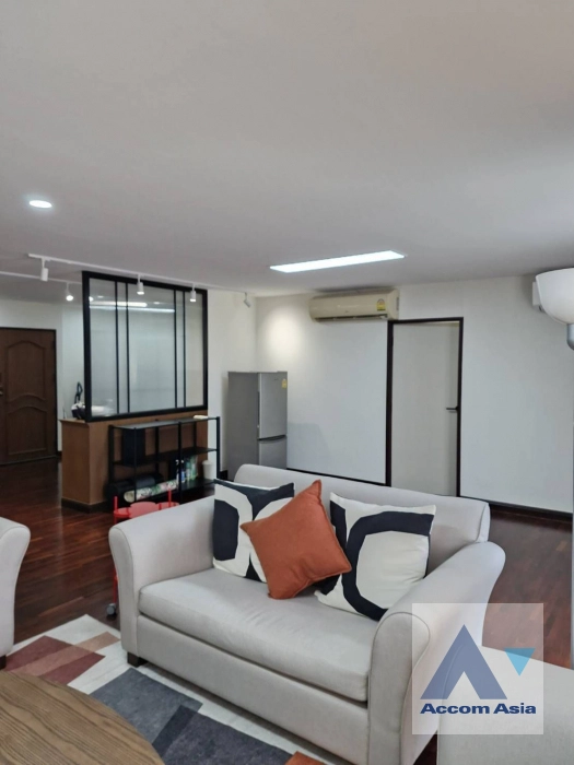 unit 3 Bedrooms  Condominium For Rent in Sukhumvit, Bangkok  near MRT Sukhumvit - BTS Asok (AA45444)