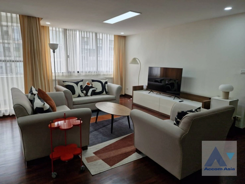 unit 3 Bedrooms  Condominium For Rent in Sukhumvit, Bangkok  near MRT Sukhumvit - BTS Asok (AA45444)