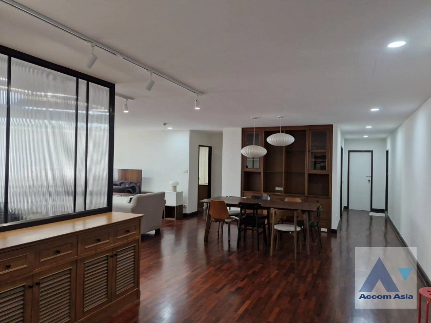 unit 3 Bedrooms  Condominium For Rent in Sukhumvit, Bangkok  near MRT Sukhumvit - BTS Asok (AA45444)