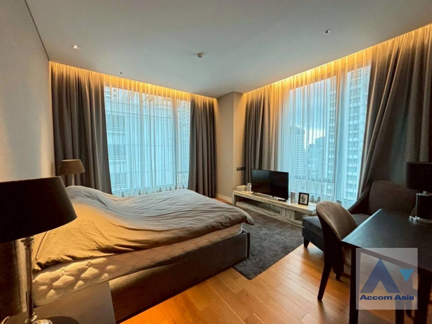 7  2 br Condominium for rent and sale in Ploenchit ,Bangkok BTS Chitlom at Sindhorn Residence AA45451
