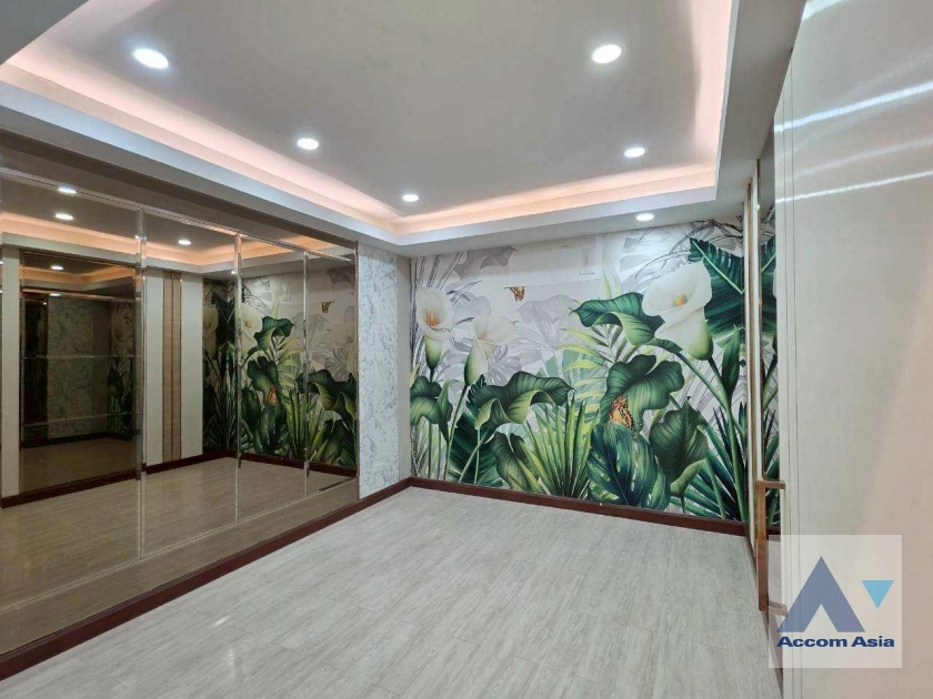 8  Shophouse for rent and sale in Rama 3 ,Bangkok  AA45459