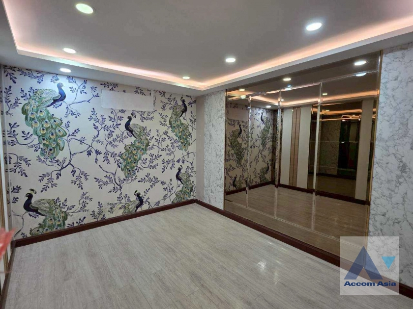 9  Shophouse for rent and sale in Rama 3 ,Bangkok  AA45459