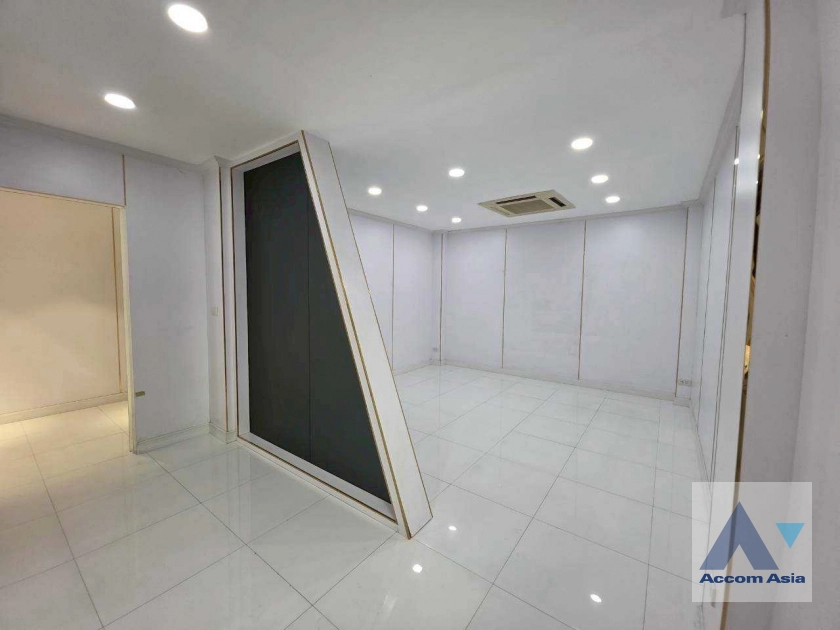 13  Shophouse for rent and sale in Rama 3 ,Bangkok  AA45459