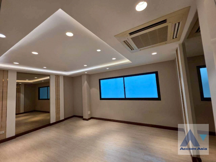 10  Shophouse for rent and sale in Rama 3 ,Bangkok  AA45459