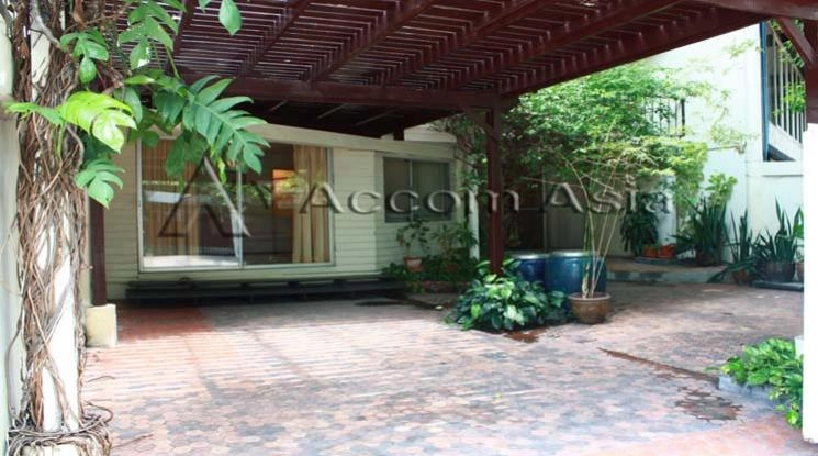 unitHome Office |  2 Bedrooms  Townhouse For Rent in Sukhumvit, Bangkok  near BTS Asok - MRT Sukhumvit (11004001)