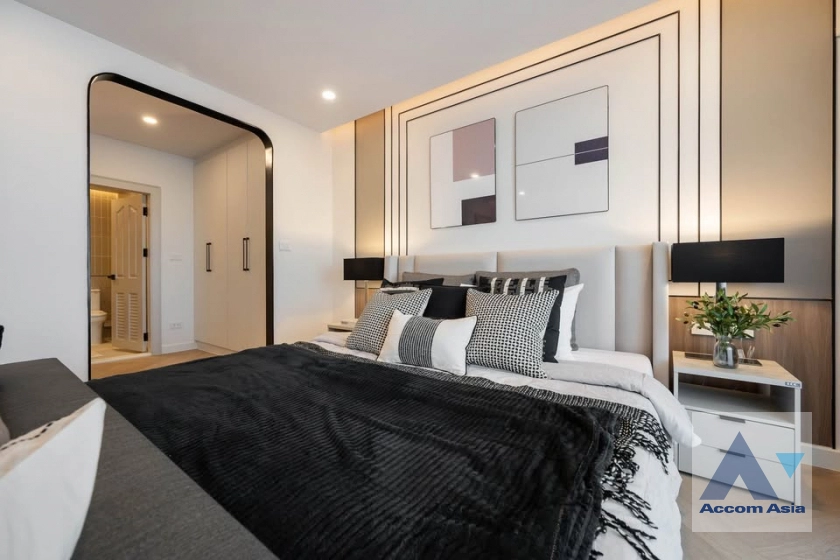 26  2 br Condominium For Sale in Sathorn ,Bangkok BRT Thanon Chan at The Executive Regent AA45474