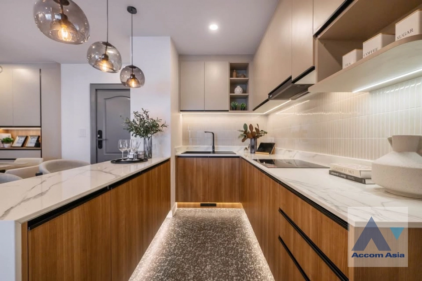 18  2 br Condominium For Sale in Sathorn ,Bangkok BRT Thanon Chan at The Executive Regent AA45474