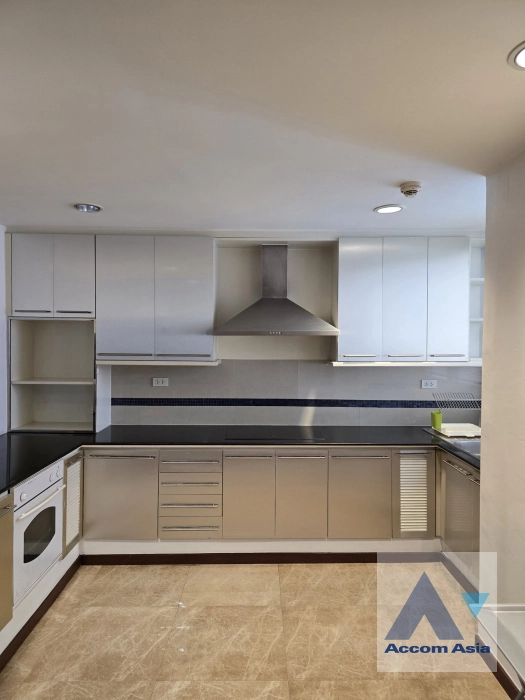 4  2 br Condominium For Rent in Sukhumvit ,Bangkok BTS Ekkamai at Tai Ping Tower AA45578