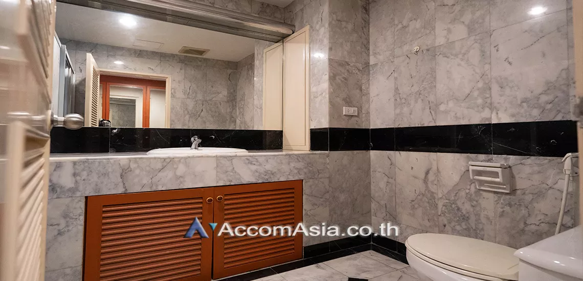 8  2 br Condominium For Rent in Ploenchit ,Bangkok BTS Chitlom at New House 25999