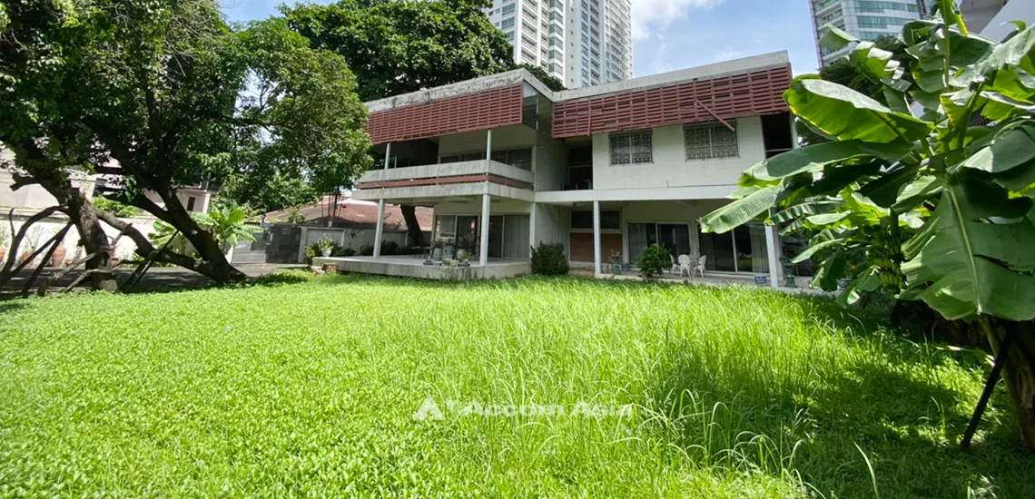 Home Office |  3 Bedrooms  House For Rent in Sukhumvit, Bangkok  near MRT Queen Sirikit National Convention Center (10002801)