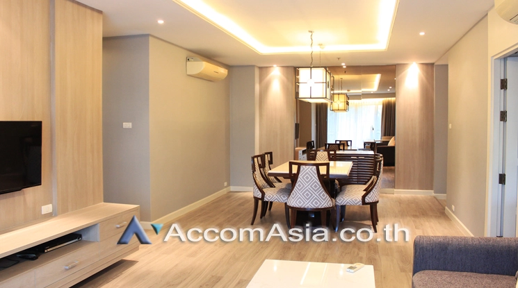 unit 3 Bedrooms  Apartment For Rent in Sukhumvit, Bangkok  near BTS Phrom Phong (26002)