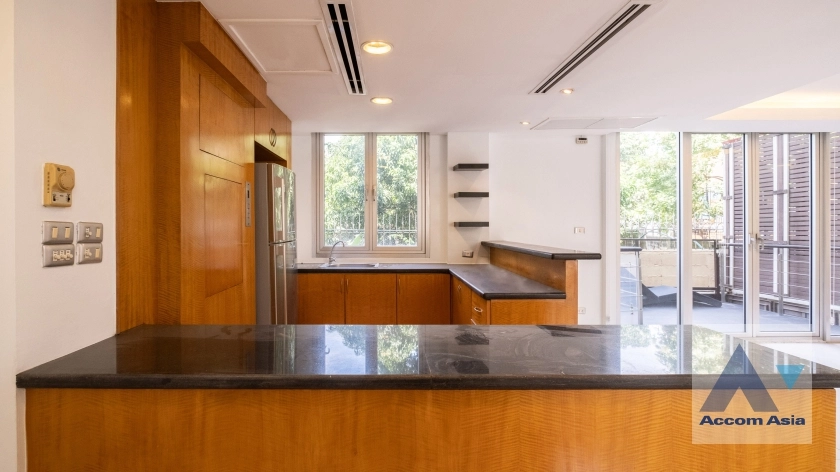 6  3 br Townhouse for rent and sale in Sathorn ,Bangkok BTS Chong Nonsi - MRT Khlong Toei at The Loft 11004503