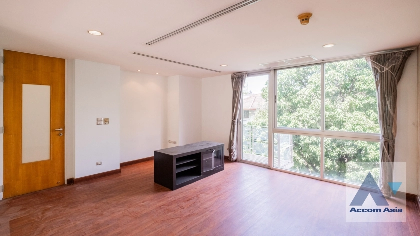 8  3 br Townhouse for rent and sale in Sathorn ,Bangkok BTS Chong Nonsi - MRT Khlong Toei at The Loft 11004503