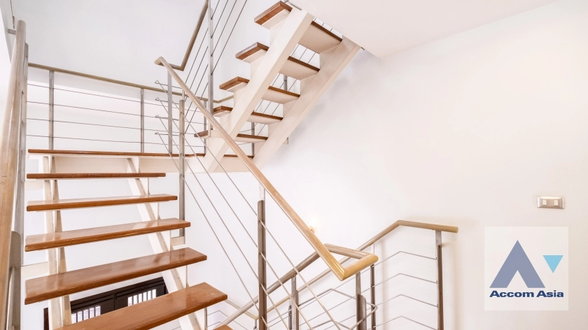 11  3 br Townhouse for rent and sale in Sathorn ,Bangkok BTS Chong Nonsi - MRT Khlong Toei at The Loft 11004503