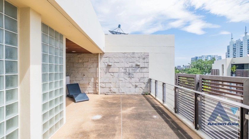 23  3 br Townhouse for rent and sale in Sathorn ,Bangkok BTS Chong Nonsi - MRT Khlong Toei at The Loft 11004503