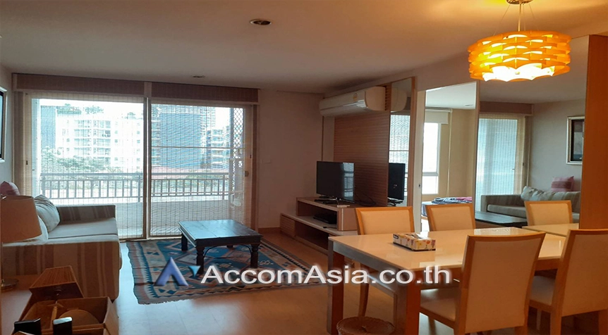 unit 2 Bedrooms  Condominium For Rent in Sukhumvit, Bangkok  near BTS Ekkamai (26093)