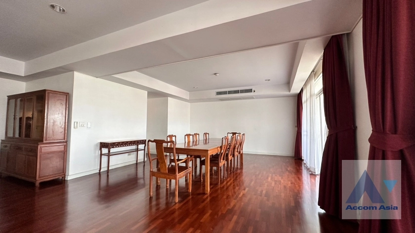 5  4 br Condominium For Rent in Sukhumvit ,Bangkok BTS Ekkamai at La Cascade 26102
