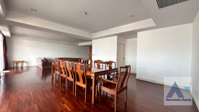 6  4 br Condominium For Rent in Sukhumvit ,Bangkok BTS Ekkamai at La Cascade 26102