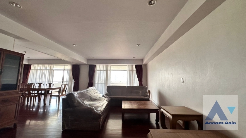 10  4 br Condominium For Rent in Sukhumvit ,Bangkok BTS Ekkamai at La Cascade 26102