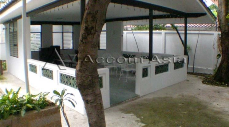  1  5 br House for rent and sale in Sukhumvit ,Bangkok BTS Thong Lo 106193