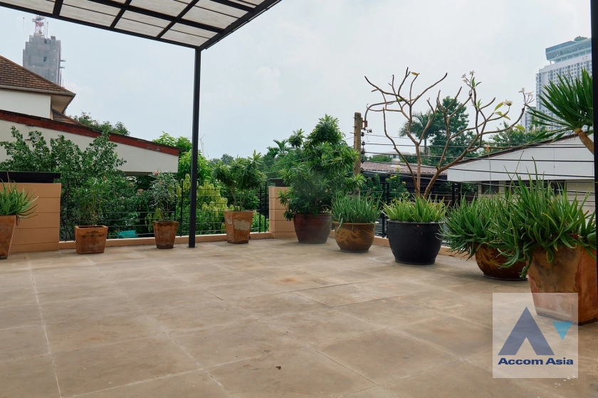 35  4 br House for rent and sale in Sukhumvit ,Bangkok BTS Ekkamai 96338