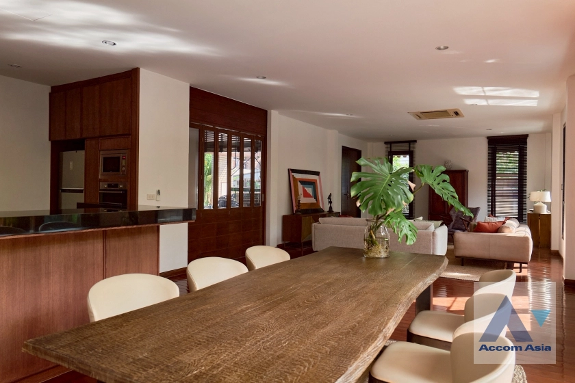 9  4 br House for rent and sale in Sukhumvit ,Bangkok BTS Ekkamai 96338