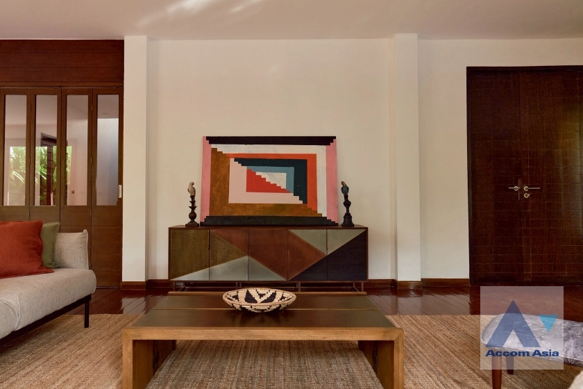 14  4 br House for rent and sale in Sukhumvit ,Bangkok BTS Ekkamai 96338