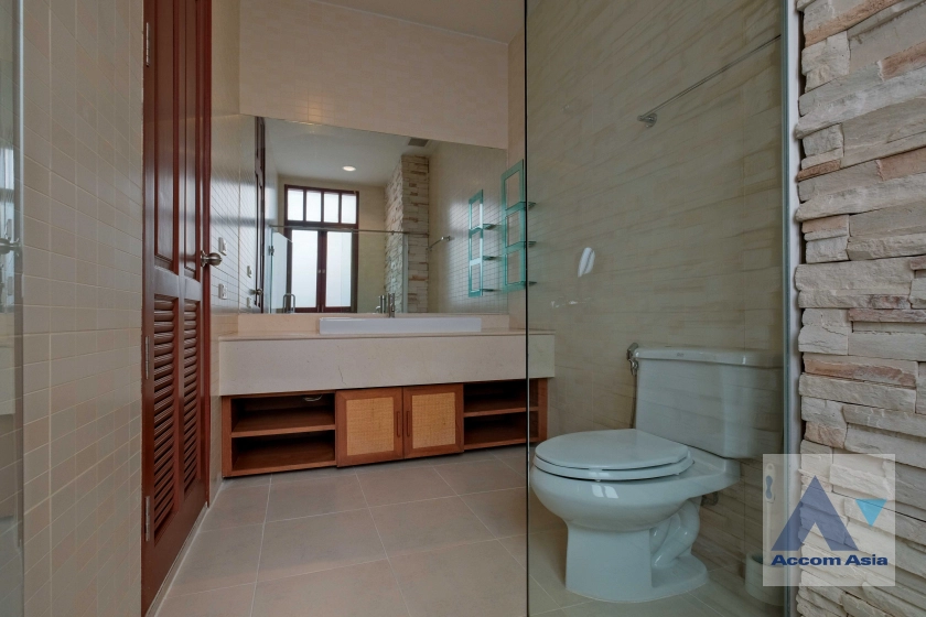 23  4 br House for rent and sale in Sukhumvit ,Bangkok BTS Ekkamai 66358