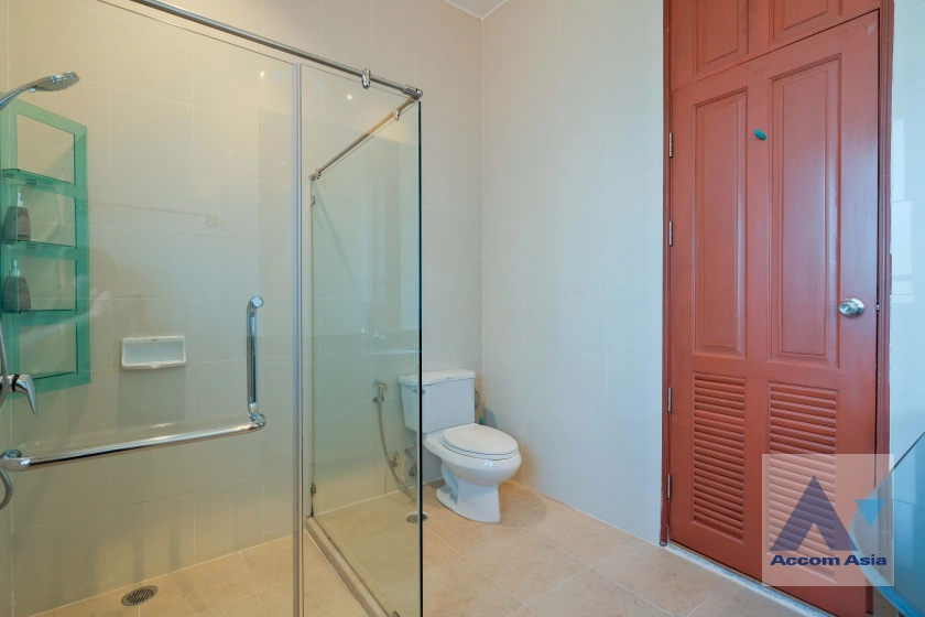 28  4 br House for rent and sale in Sukhumvit ,Bangkok BTS Ekkamai 66358