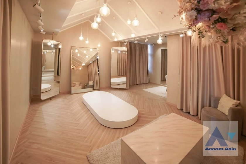 unitHome Office, Private Swimming Pool, Pet friendly |  3 Bedrooms  House For Rent in Sukhumvit, Bangkok  near BTS Asok - MRT Sukhumvit (6000601)