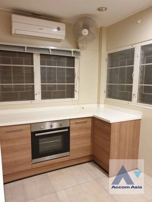 11  3 br House for rent and sale in Sukhumvit ,Bangkok BTS Asok - MRT Sukhumvit at House in Compound 9012201