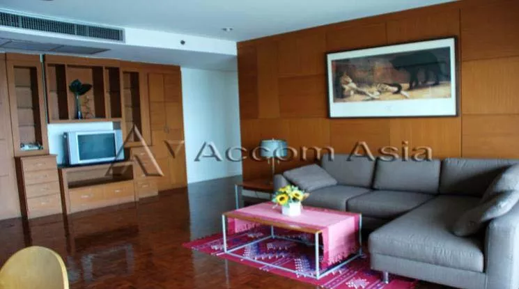  2 Bedrooms  Condominium For Rent in Sathorn, Bangkok  near MRT Lumphini (26435)