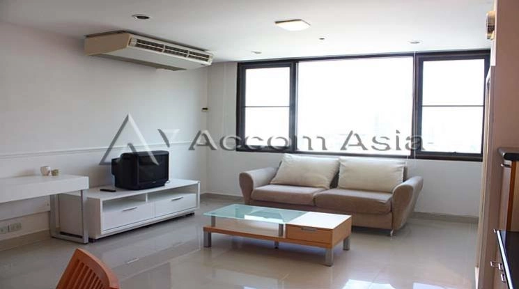 The Royal Place 1 Condominium  1 Bedroom for Sale & Rent BTS Ratchadamri in Ploenchit Bangkok
