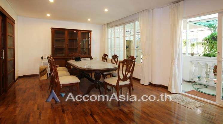6  3 br Townhouse For Rent in Sathorn ,Bangkok  116488