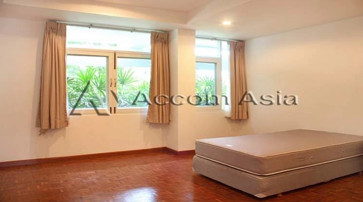 7  2 br Apartment for rent and sale in Sathorn ,Bangkok BTS Chong Nonsi at Cozy Low-Rise Apartment in a Premium Compound 10012