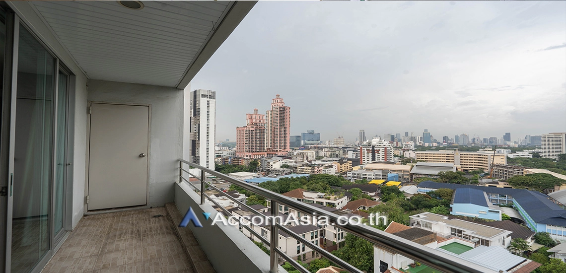 unitBig Balcony, Duplex Condo |  3 Bedrooms  Apartment For Rent in Sukhumvit, Bangkok  near BTS Phrom Phong (26590)