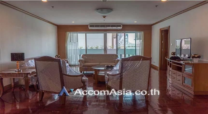  4 Bedrooms  Apartment For Rent in Sukhumvit, Bangkok  near BTS Asok - MRT Sukhumvit (1004901)