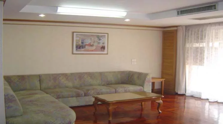 unit 2 Bedrooms  Apartment For Rent in Sukhumvit, Bangkok  near BTS Phrom Phong (16771)