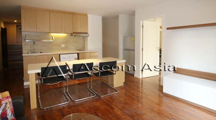 unit 1 Bedroom  Condominium For Rent in Sathorn, Bangkok  near BTS Chong Nonsi - BRT Sathorn (26797)
