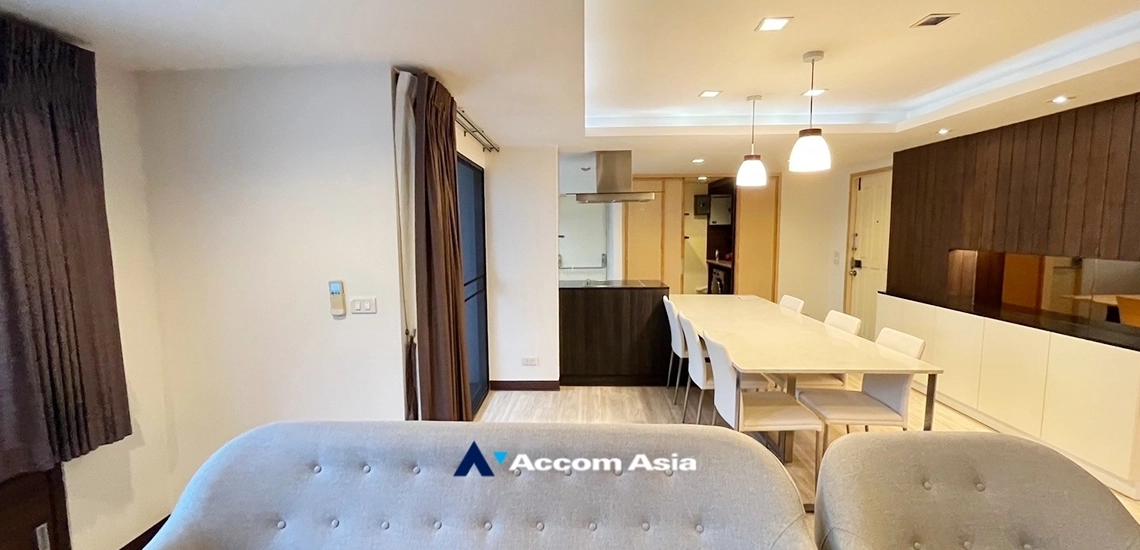 unit 2 Bedrooms  Condominium For Rent & Sale in Ploenchit, Bangkok  near BTS Ploenchit (26911)