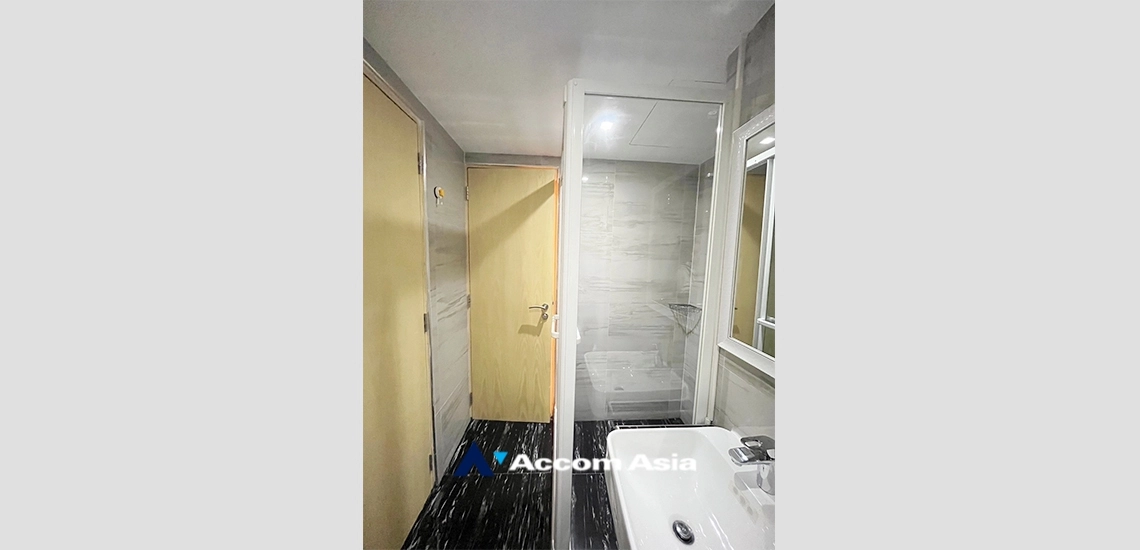 17  2 br Condominium for rent and sale in Ploenchit ,Bangkok BTS Ploenchit at La Maison Ruamrudee 26911