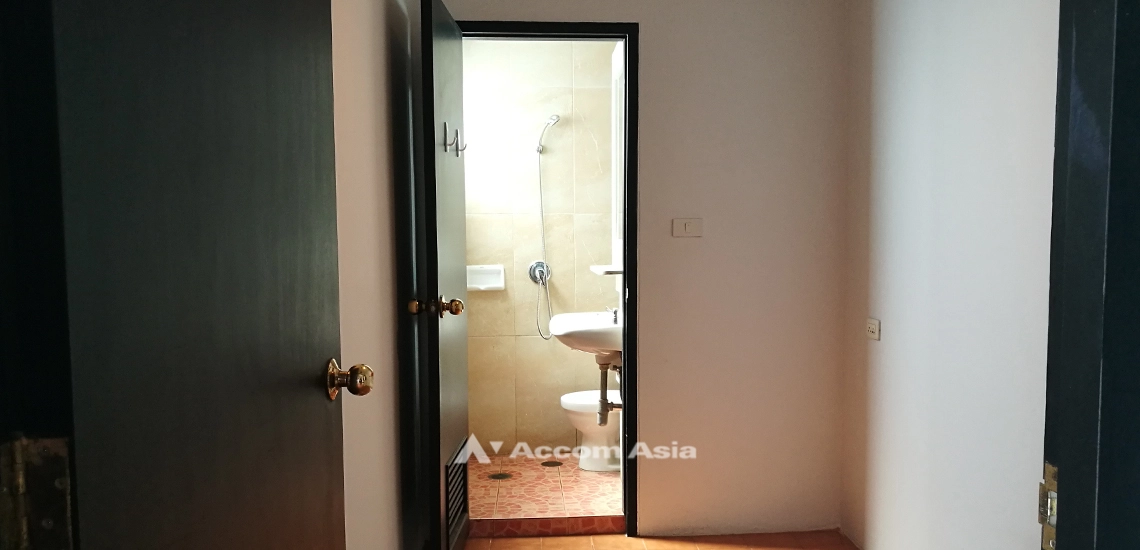22  3 br Condominium For Rent in  ,Bangkok BTS Sala Daeng - MRT Lumphini at Sathorn Gardens 26956